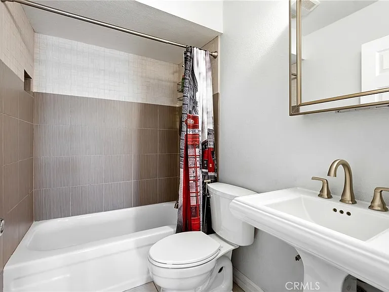 2235 El Capitan Dr — Photo 57