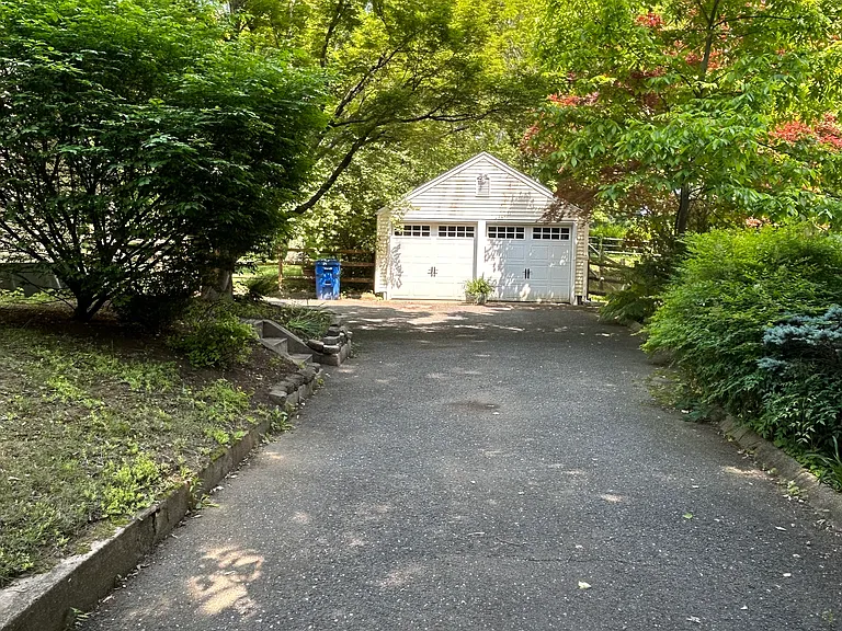 1 Maple Ln — Photo 21