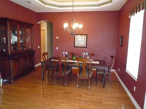 4th image of 10404 Brentford Dr