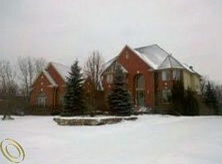 843 Majestic, Rochester Hills, MI 48306