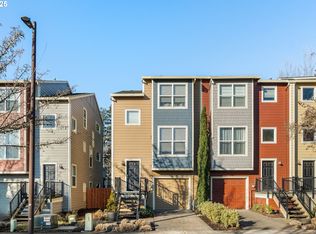 2063 NE Cadbury Ave, Hillsboro, OR 97006