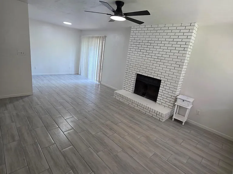4501 SW 71st Ter #3 — Photo 3