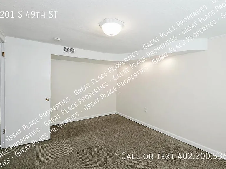 1201 S 49th St — Photo 34