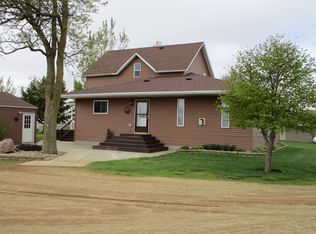 110th Ave, Pipestone, MN 56164