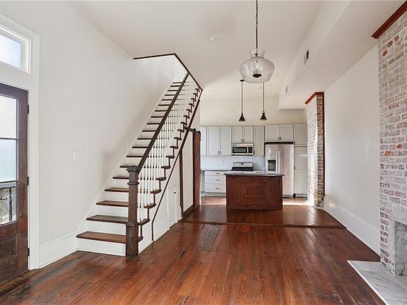 4th image of 1600-02 Governor Nicholls St