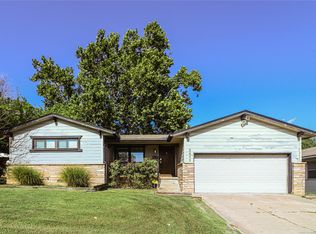 2822 S Hudson Pl, Tulsa, OK 74114