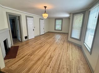 726 Lake Dr SE #B, Grand Rapids, MI 49503