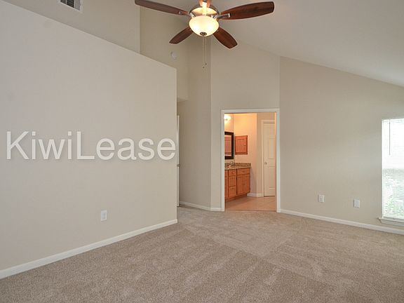 5th image of 6321 Southwood Ct N