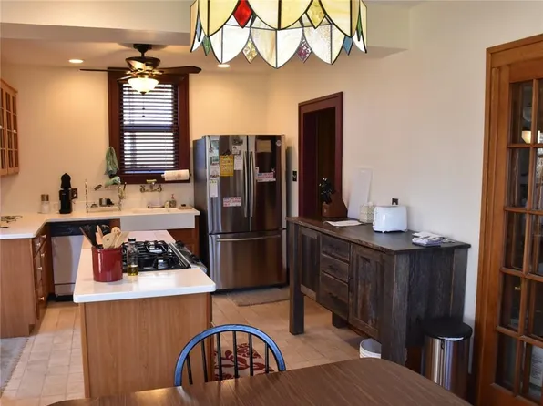 685 Pine St, Meadville, PA 16335