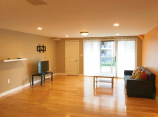 8 9th St APT 208, Medford, MA 02155