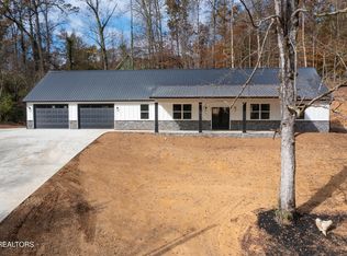 1105 Brown Rd, Knoxville, TN 37920