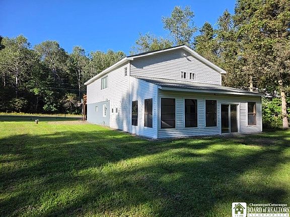 2nd image of 6673 Webber Rd