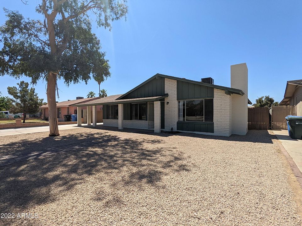 1st image of 8933 W Sells Dr