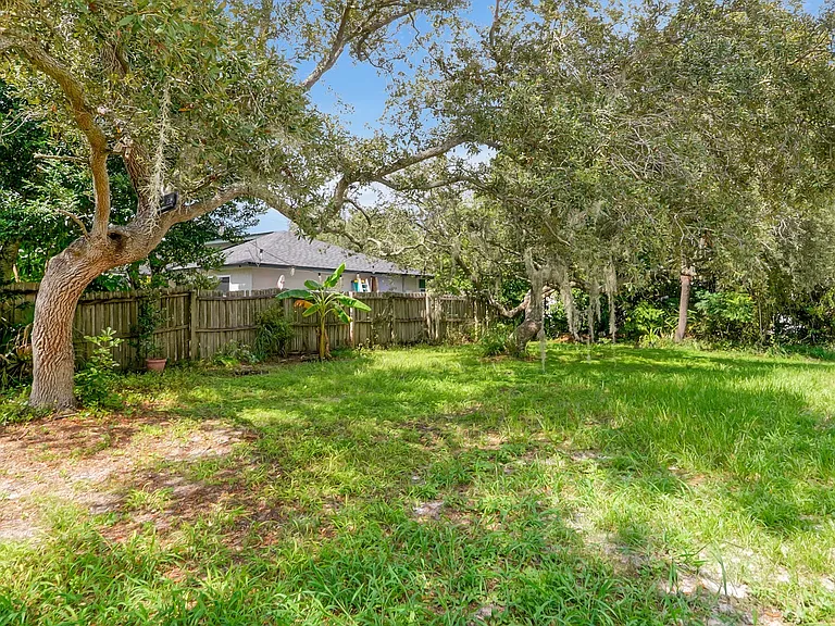 5212 Abelia Dr — Photo 36