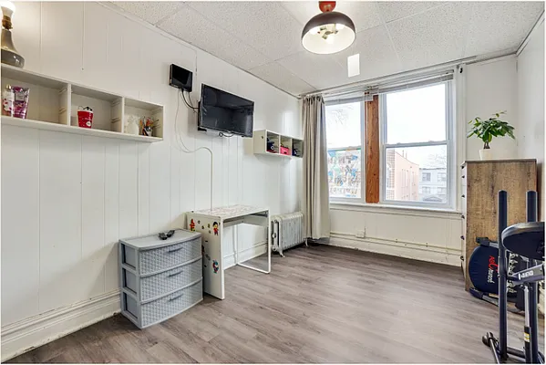 Rented by Corcoran | media 10