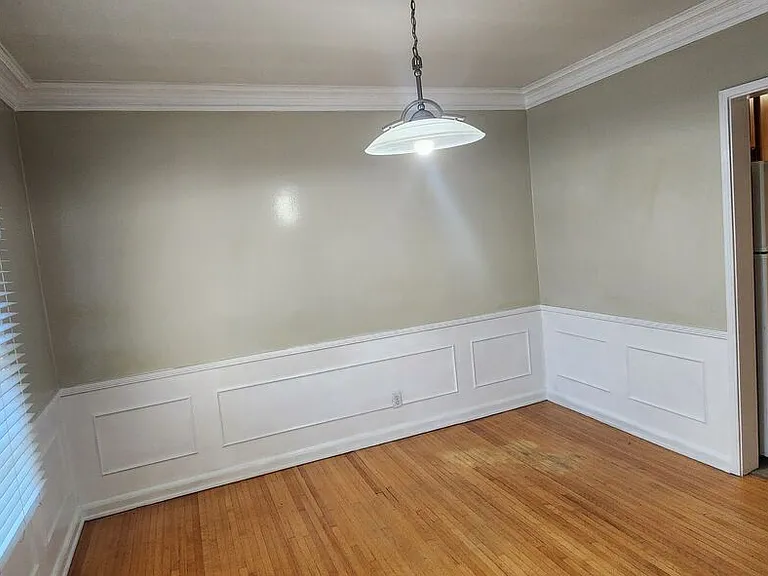 1338 S Dunsmuir Ave — Photo 6
