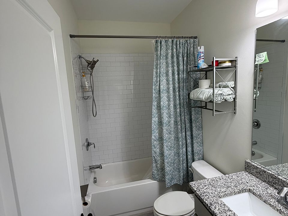 2nd image of 1389 Wallace Walk