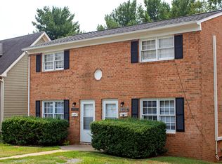 1406 Chesapeake St #B, Charlottesville, VA 22902