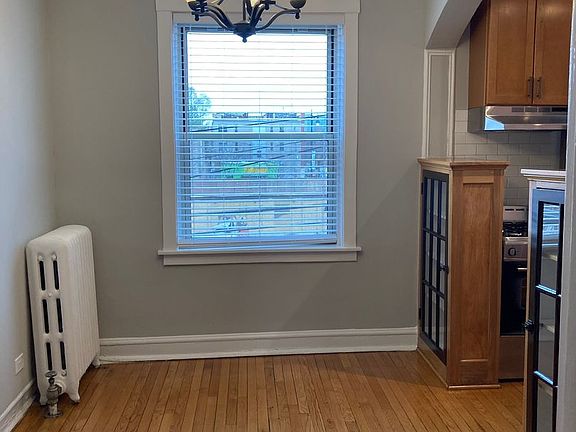 5th image of 4505 N Greenview Ave #A