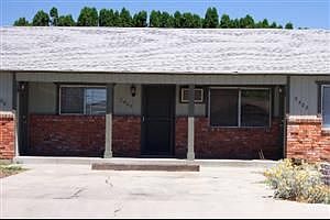 2nd image of 2407 Hillcrest Ln