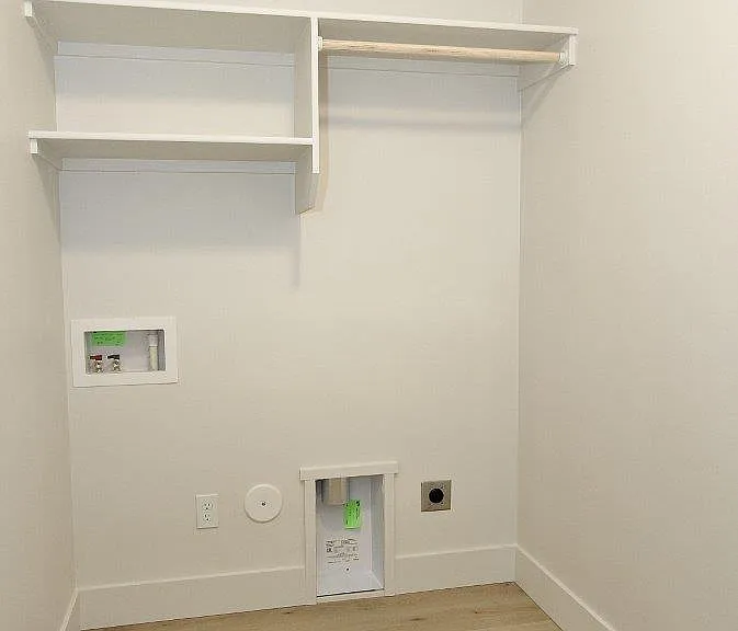 1115 S Commercial Ave #2 — Photo 5
