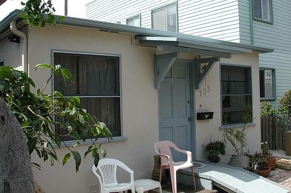 1st image of 723 York Ct