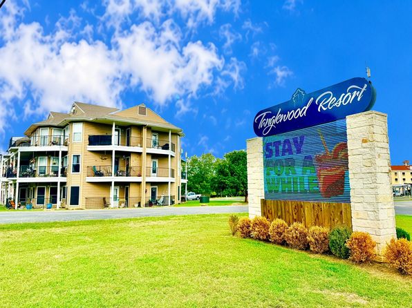 2164 Tanglewood Blvd #B-201