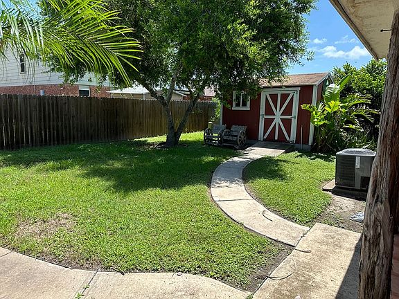 5th image of 2825 Seville Blvd