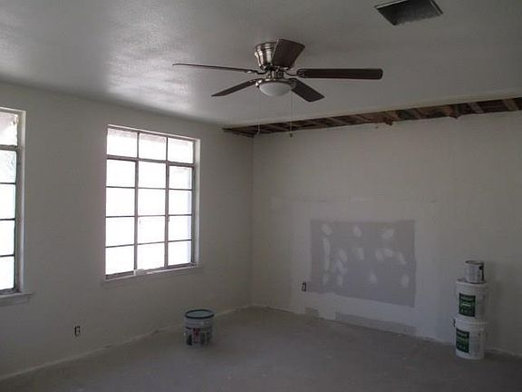 4th image of 1336 Wright St
