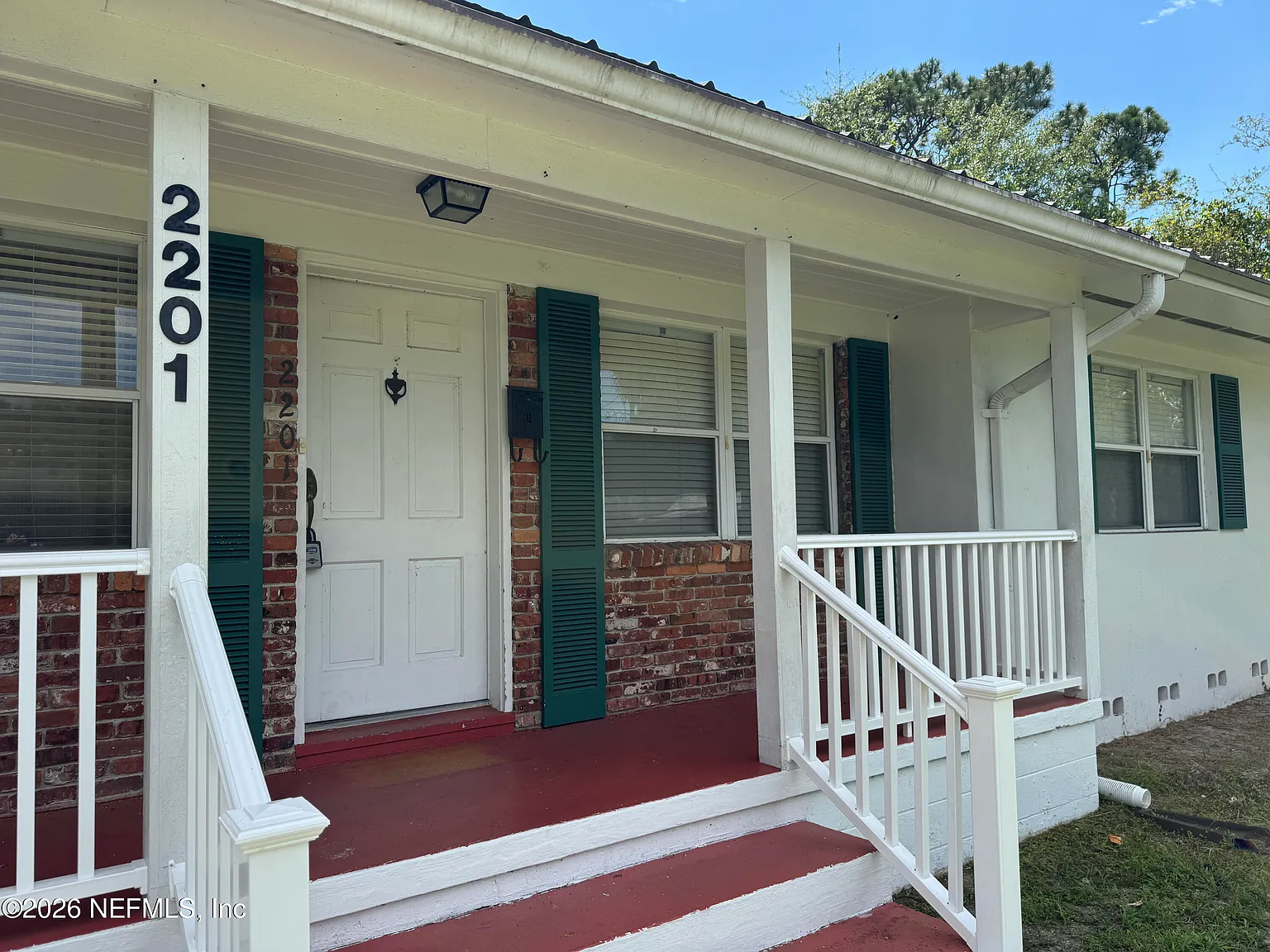 3 bed, 2.0 bath, 1487 sqft, $1,950 — Photo 3