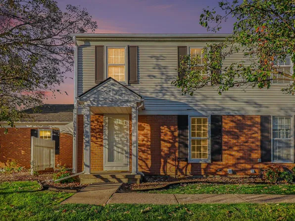24403 Meadow Bridge Dr, Clinton Township, MI 48035