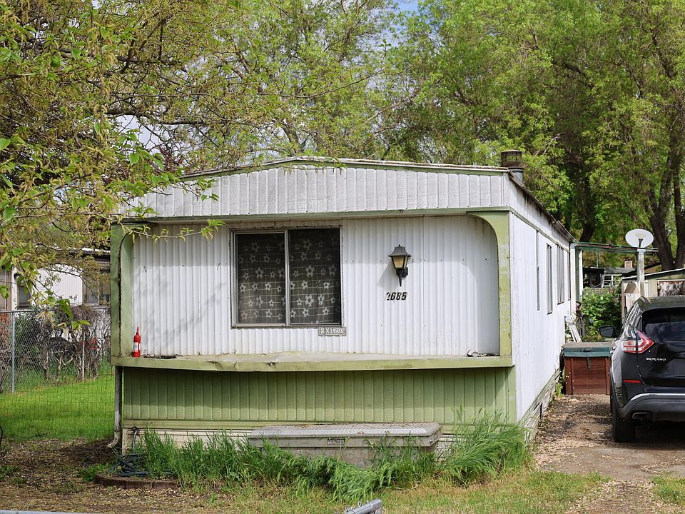 2nd image of 2685 Avenue A