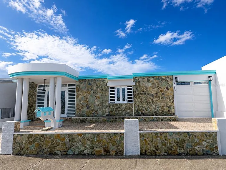 4205 Urb Villa Del Carmen Ave — Photo 12