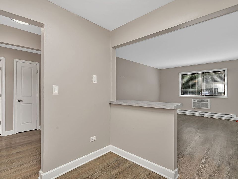 1st image of 327 Walnut St APT 121