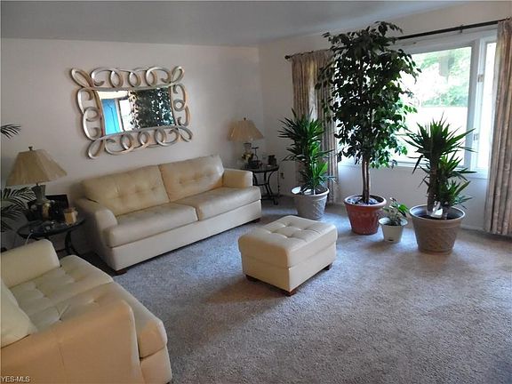 5th image of 20211 Glen Russ Ln