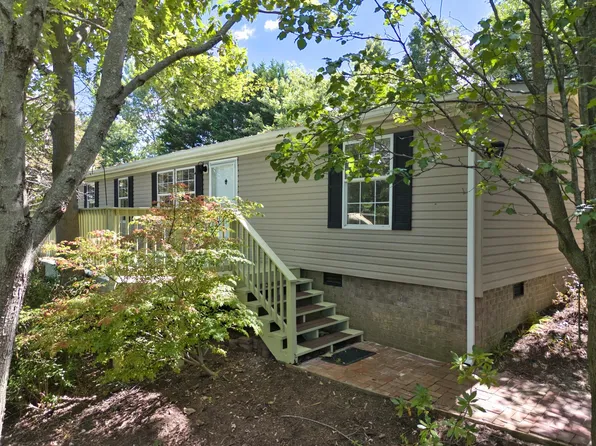 475 Dunlap NE, Christiansburg, VA 24073