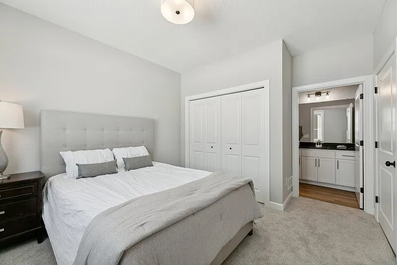2 bed, 2.0 bath, 1056 sqft, $2,245 — Photo 4