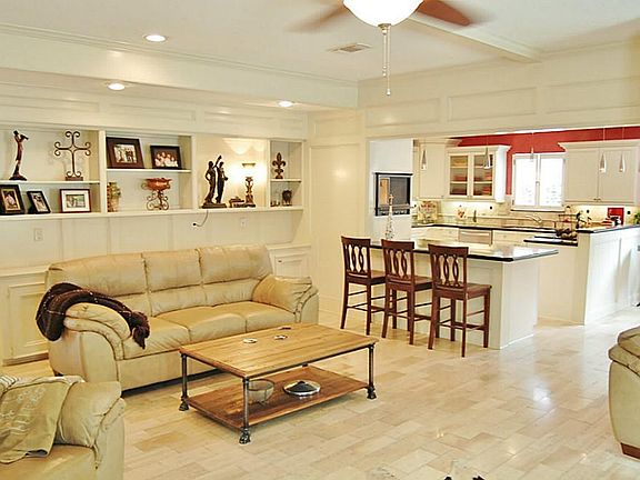 5th image of 1702 Palace Green Ct