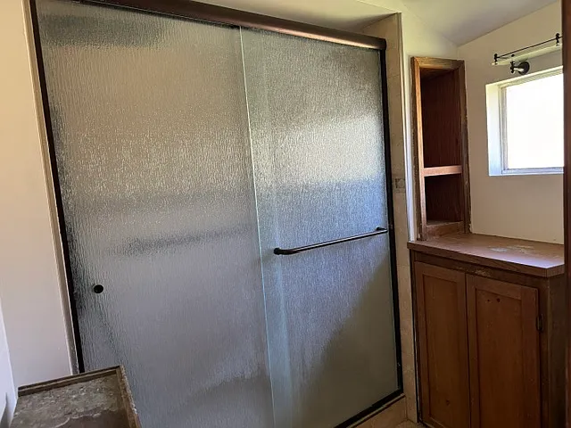 ADJOINING SHOWER