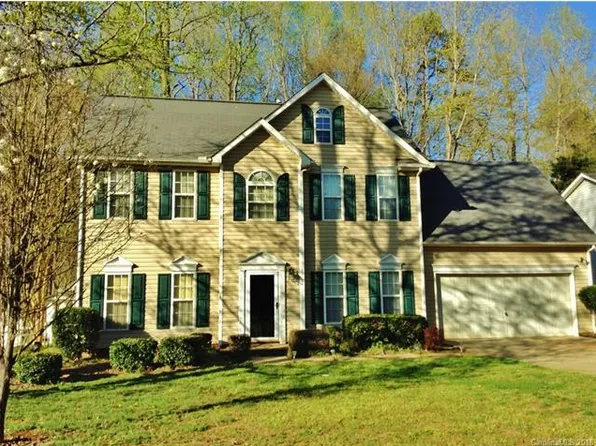 12834 English Walnut Ln, Charlotte, NC 28215