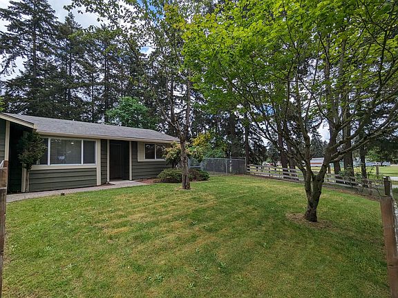 5th image of 13527-13529 4th Avenue Ct E #13529