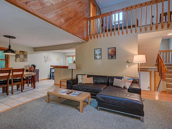 5th image of 32 Woodland Pines Road #32
