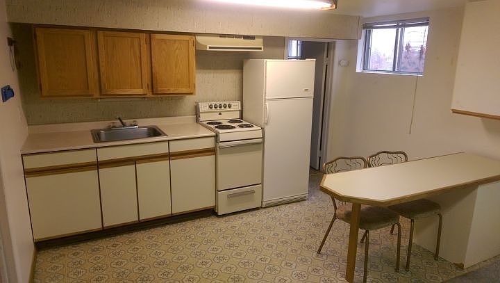 2nd image of 827 Poly Dr APT 5