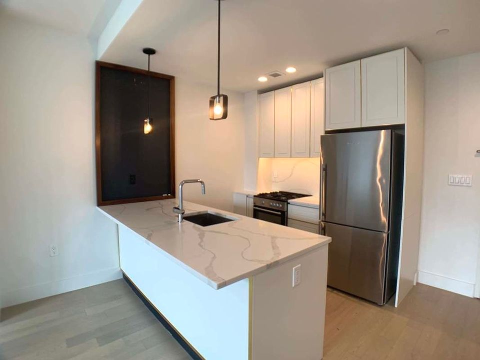 1st image of 571 4th Ave #3K