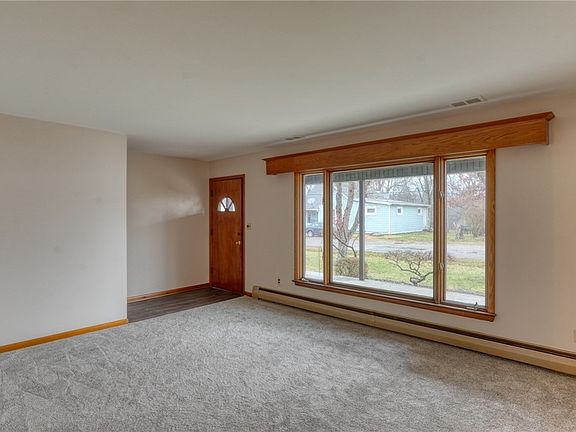 4th image of 177 Greenwood Ave