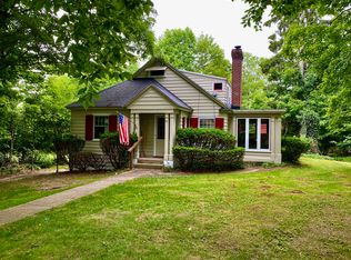 91 S Union St, Douglas, MI 49406