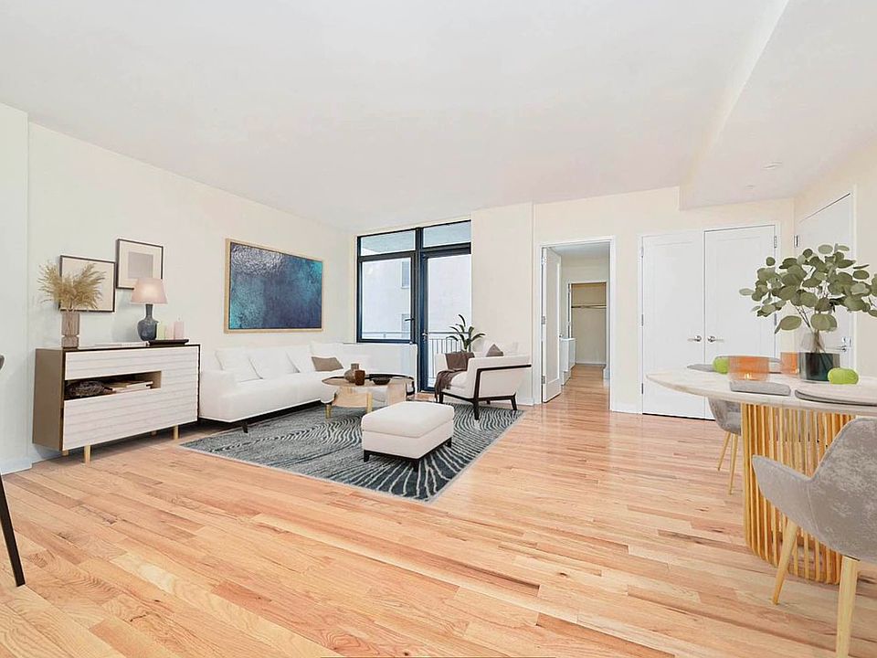 1st image of 2211 3rd Ave #4L
