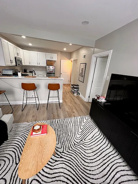 1 bed, 500 sqft, $1,495 — Photo 3