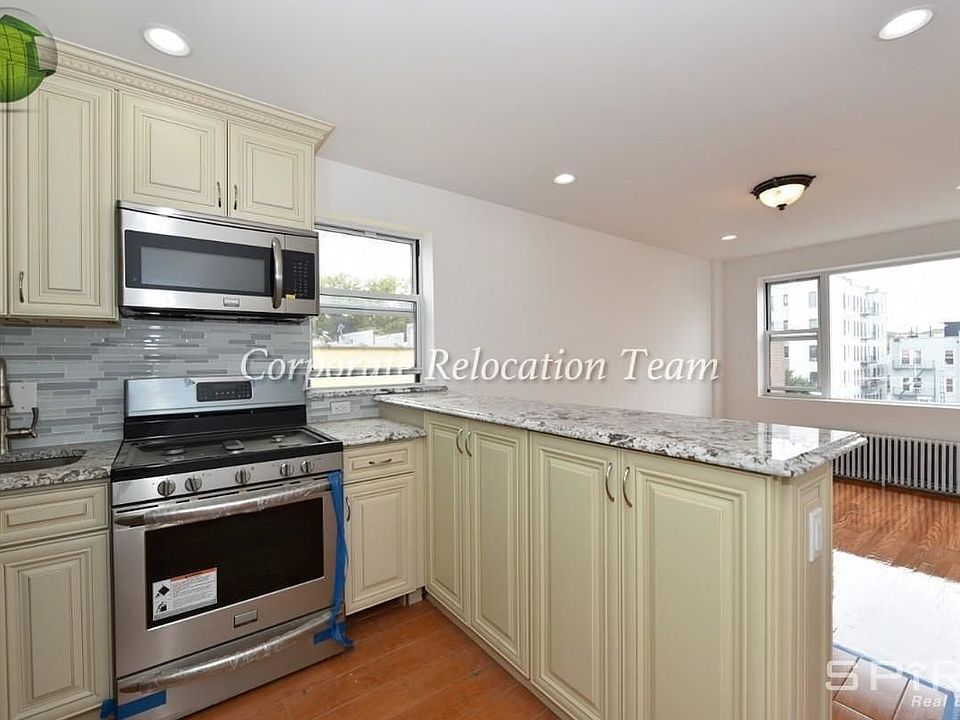1st image of 25-31 45th St #A3