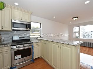 25-31 45th St #A3, Astoria, NY 11103